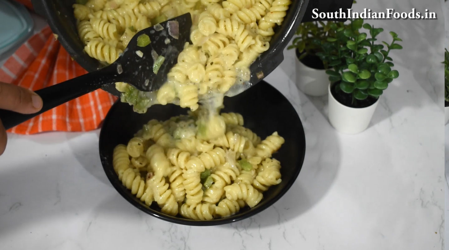 One pot fusilli casicum white sauce pasta