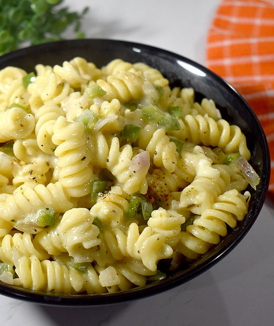 One pot fusilli casicum white sauce pasta