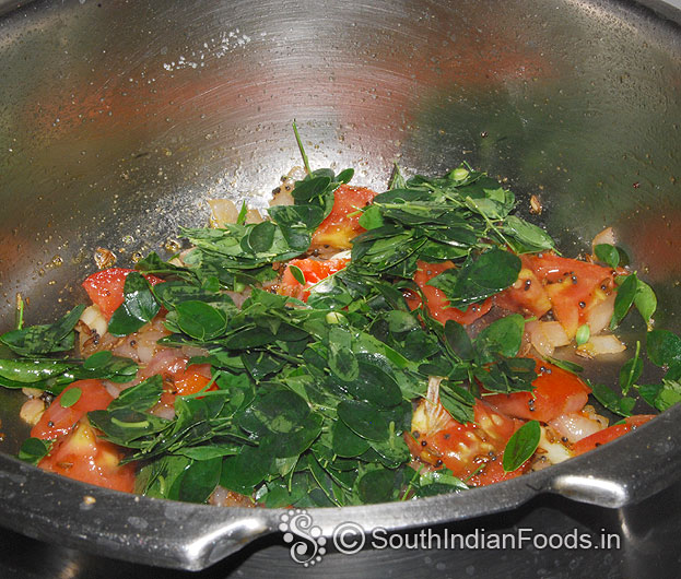 Add drumstick leaves