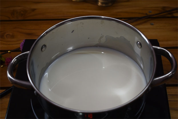 Oreo custard ice cream cake step 9