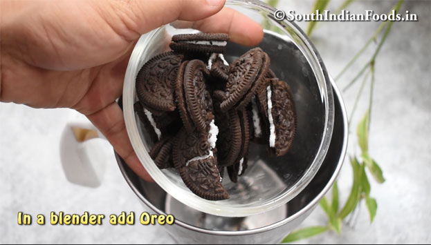 1 min Oreo milkshake step 3