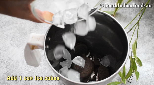 1 min Oreo milkshake step 4