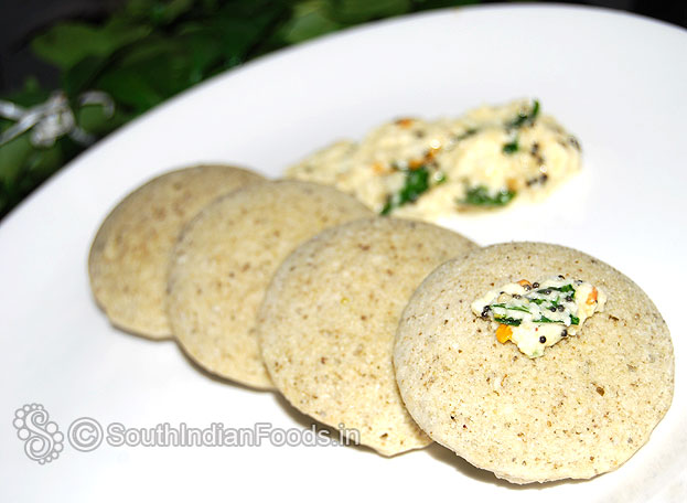 Pachai Payaru Idli