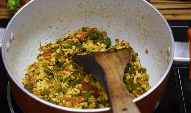 Paneer bhurji & chapathi step 7