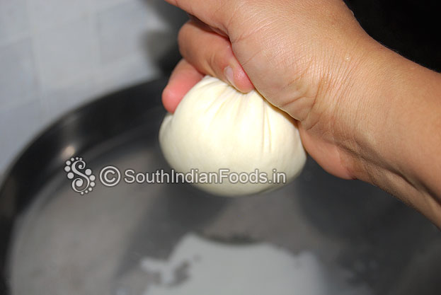 Squeeze to drain excess water.
