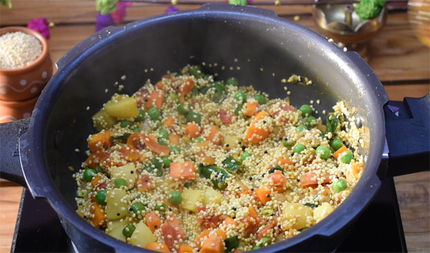 Pani varagu upma step 10