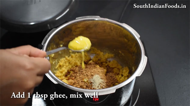 Paruppu poli step 14