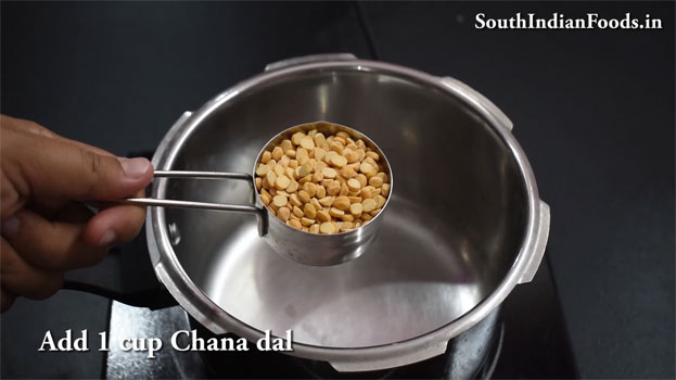 Paruppu poli step 1