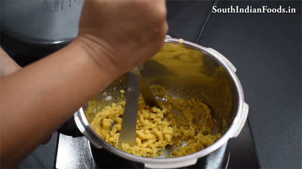 Paruppu poli step 9