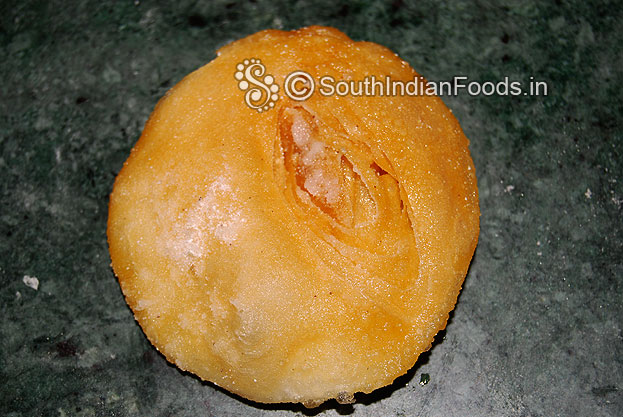 Pathir patheni / sweet poori layers