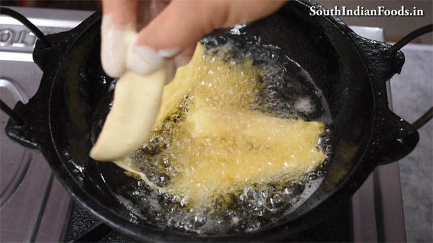 Crispy pazham pori step 15