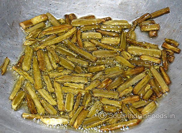 Urulaikizhangu roast-iron dosa tawa method