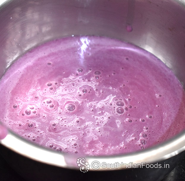 Pomegranate smoothie ready
