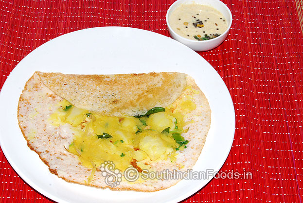 With coconut chutney