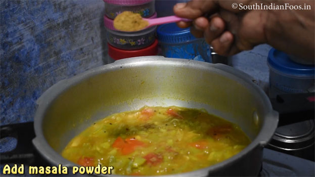 Murungaikkai arachu vitta kuzhambu step 1