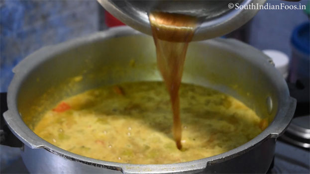 Murungaikkai arachu vitta kuzhambu step 1