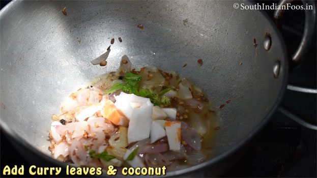 Murungaikkai arachu vitta kuzhambu step 1