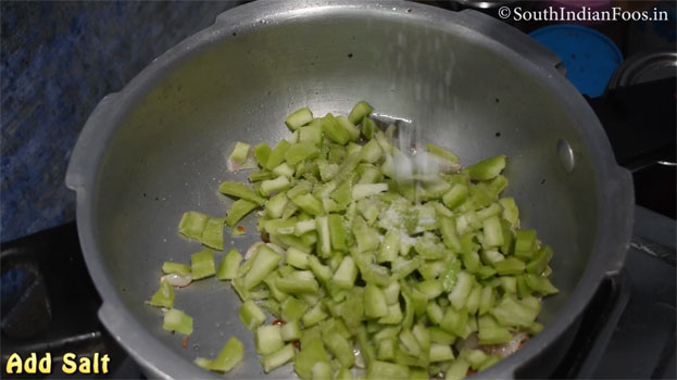 Murungaikkai arachu vitta kuzhambu step 1