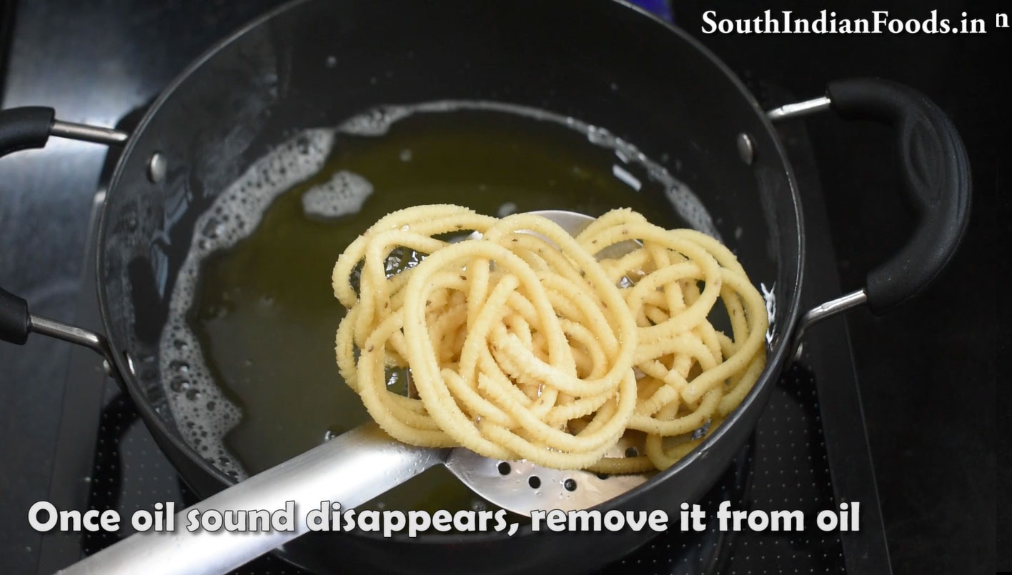 Pulungal arisi murukku recipe step 23