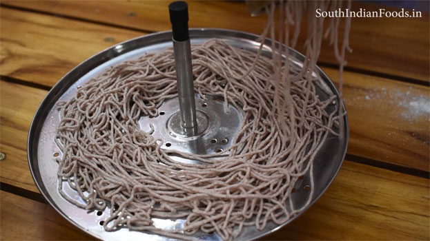 ragi idiyappam step 23