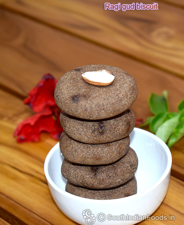 Ragi gud ki biscuit