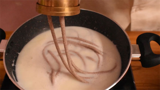 Ragi paal kolukattai  step15