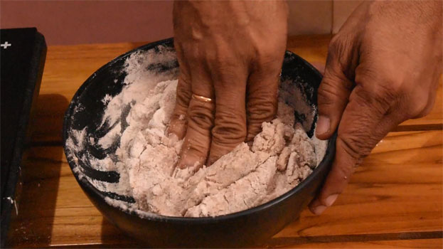 Ragi paal kolukattai  step7