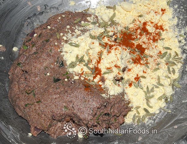 Add fennel, red chilli powder, gram flour mix well