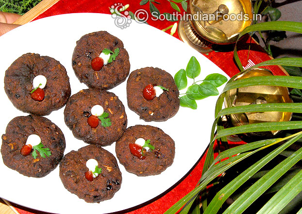 Crispy ragi vada ready, serve hot with tea or coffe
