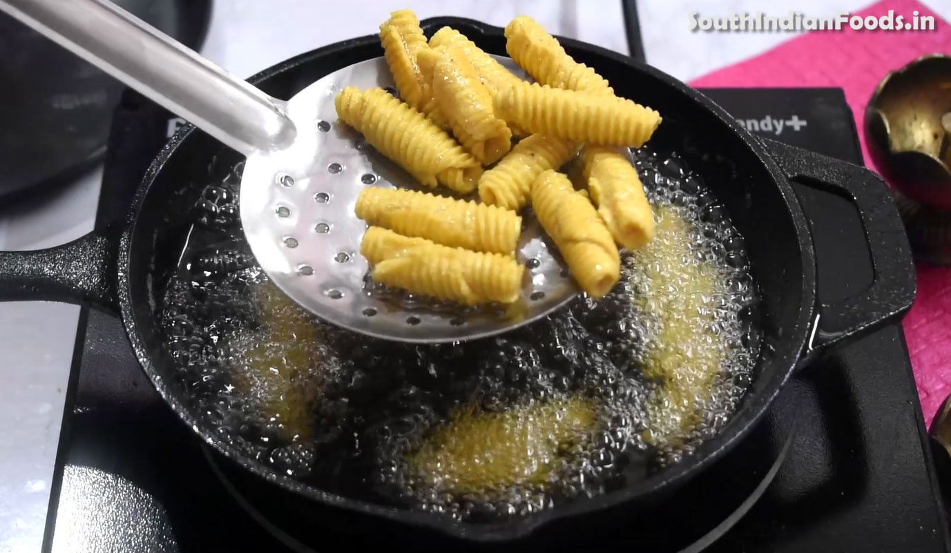 Spicy Rava gavvalu recipe step 16