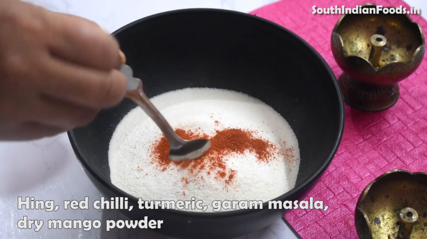 Spicy Rava gavvalu recipe step 4
