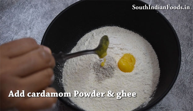 Rava jaggery ladoo recipe step 12