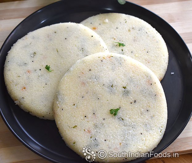 Rava Thatte idli recipe step 1