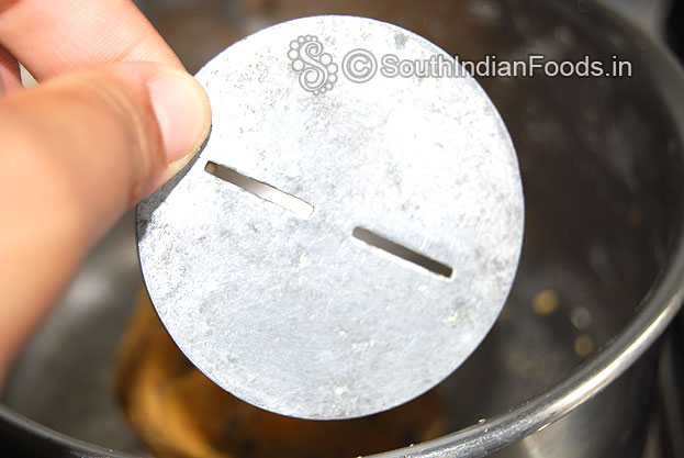Take pakoda mold plate