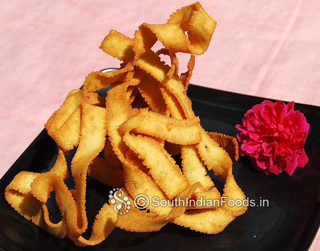 Ribbon thenkuzhal murukku