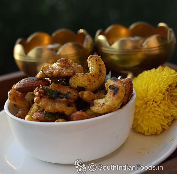 Crunchy masala nuts