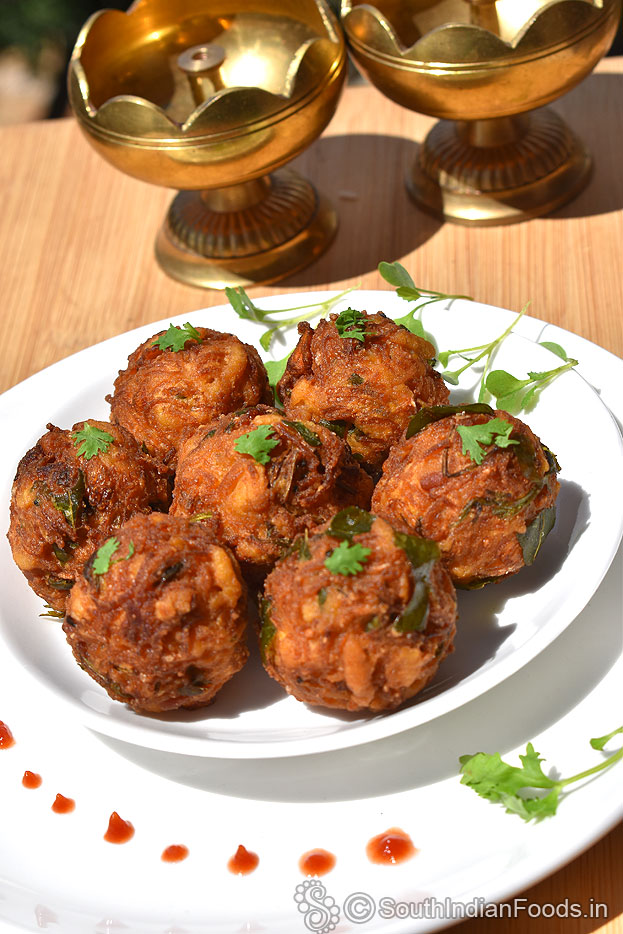 Leftover semiya upma bonda