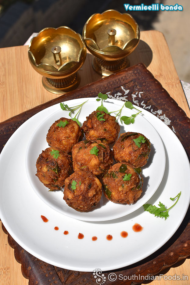 Instant vermicelli upma bonda