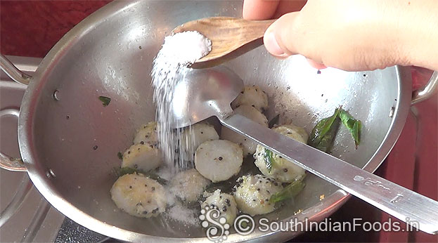 Add salt, saute for 3 min