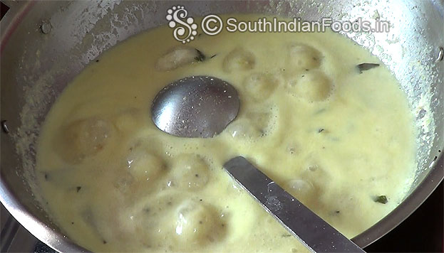 Arbi mor kulambu ready, cut off heat, serve hot with rice
