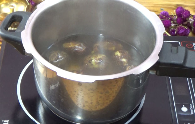 Seppankizhangu puli kuzhambu step 4