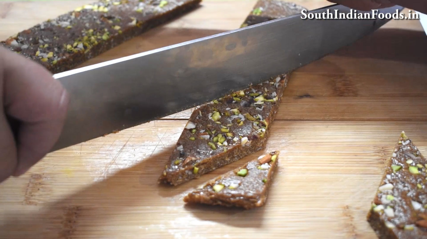 Sesame jaggery burfi in 10 min