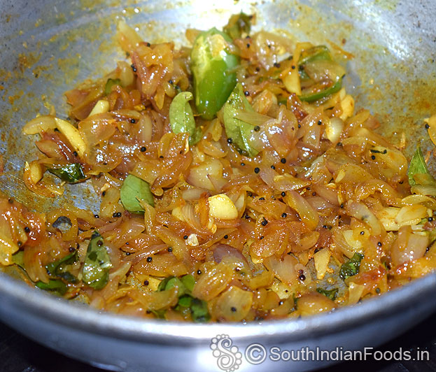add turmeric, red chilli, garam masala, coriander powder, saute