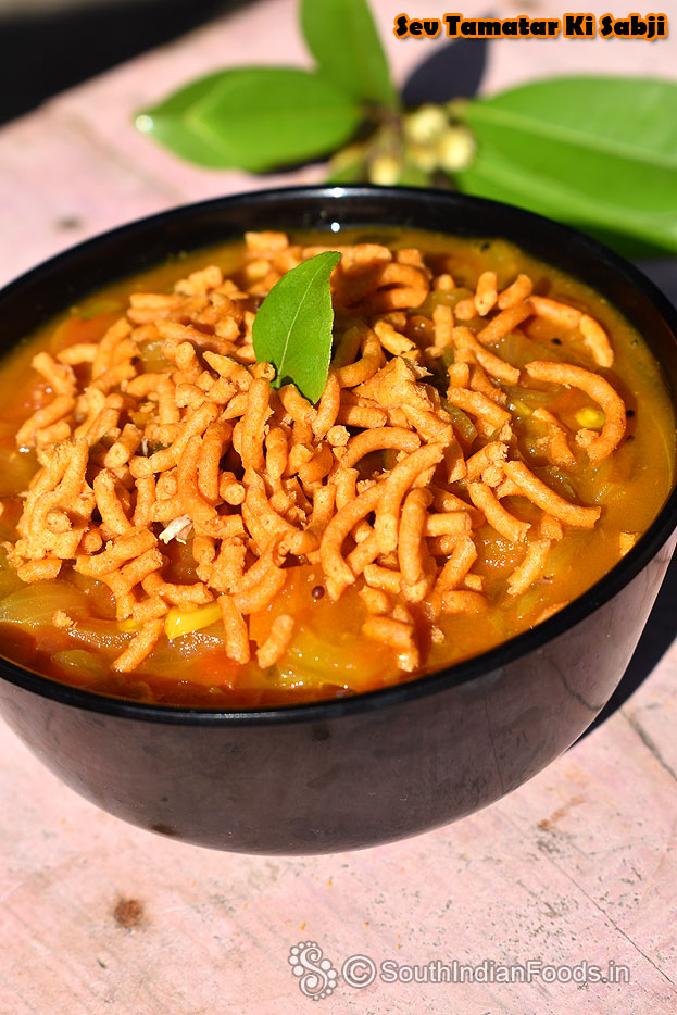 Sev tomato subzi
