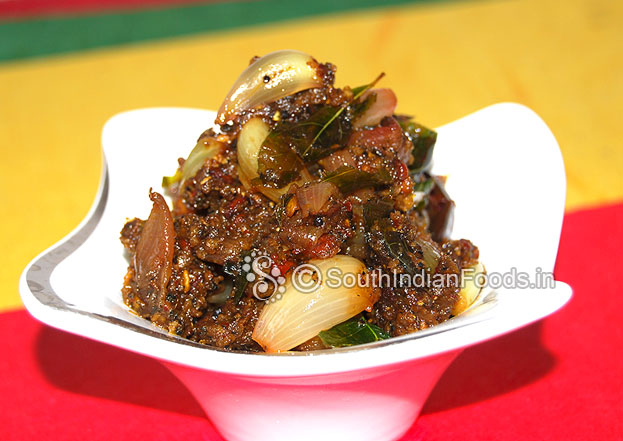 Shallots sesame tamarind curry