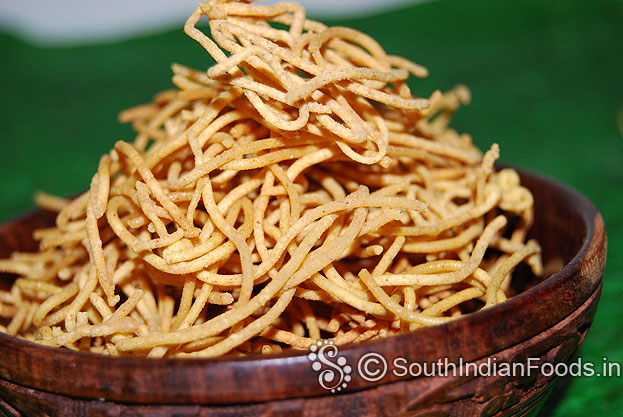 Red rice flour oma podi is ready, keep it in an airtight container & use within 10 days