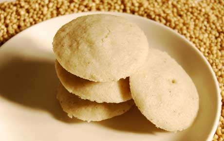 Sola (Proso millet) Idli