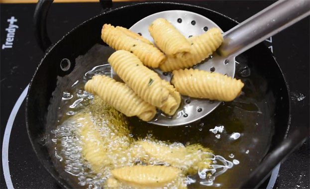 Spicy gavvalu step 17
