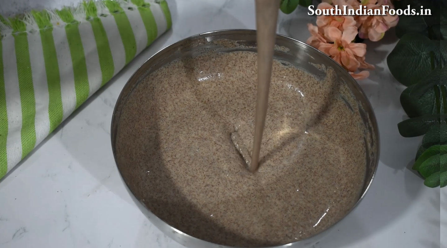 Spongy ragi uthappam  10