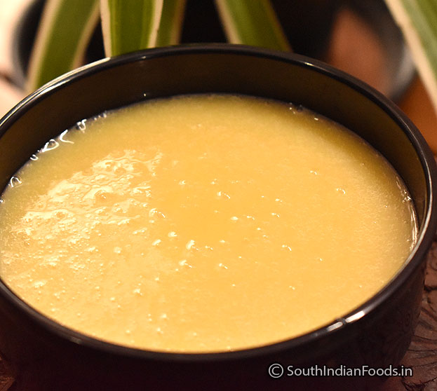 Heat sweet condensed milk in a pan, add grated paneer